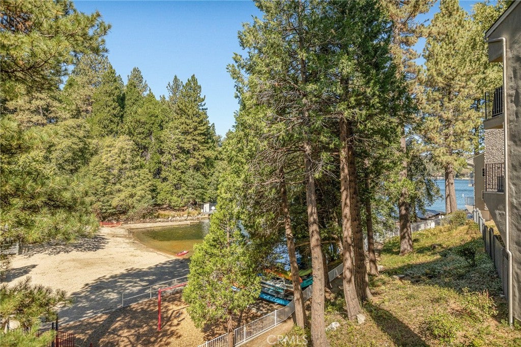 306 Villa Way
