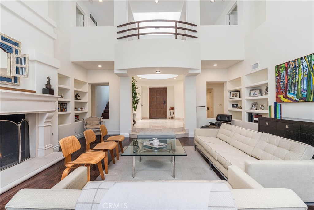 23921 Park Granada