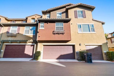 10240 Daybreak Ln 2 Santee CA 92071