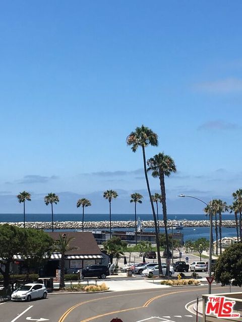 Photo of 140 The Village #208, Redondo Beach, CA 90277 (MLS # 26761535)