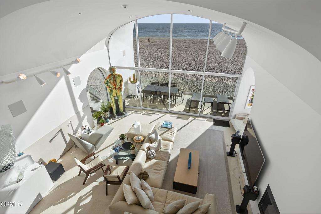 Oxnard, California, 93035, United States, 4 Bedrooms Bedrooms, ,5 BathroomsBathrooms,Residential,Active,2033358