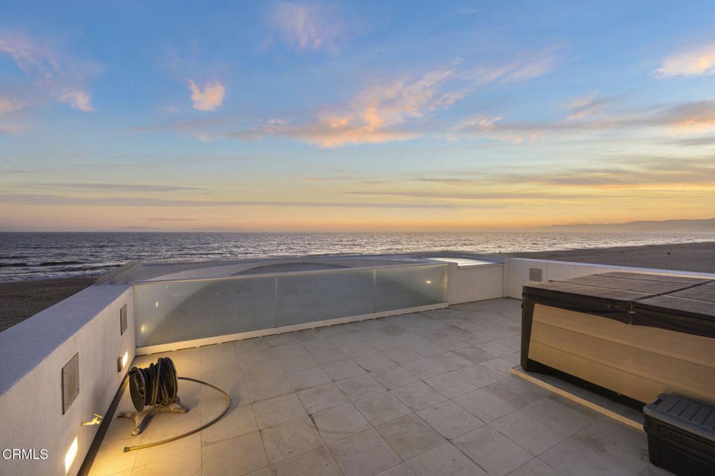 Oxnard, California, 93035, United States, 4 Bedrooms Bedrooms, ,5 BathroomsBathrooms,Residential,Active,2033358