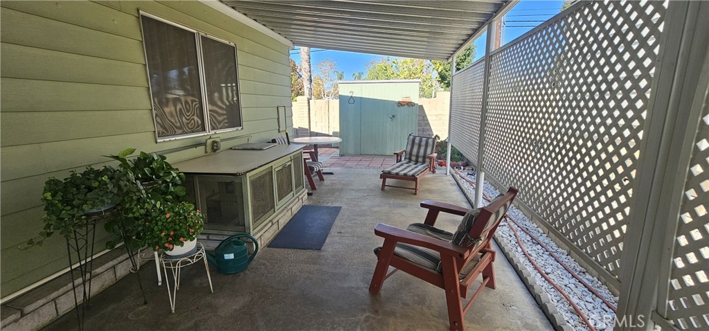 626 N Dearborn Street 197