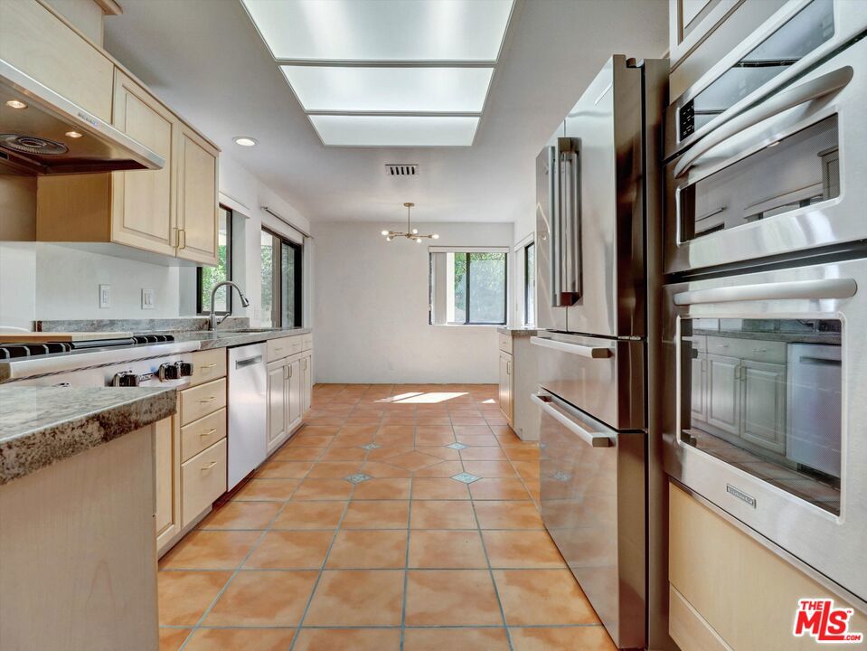Hovely Estate - Residential