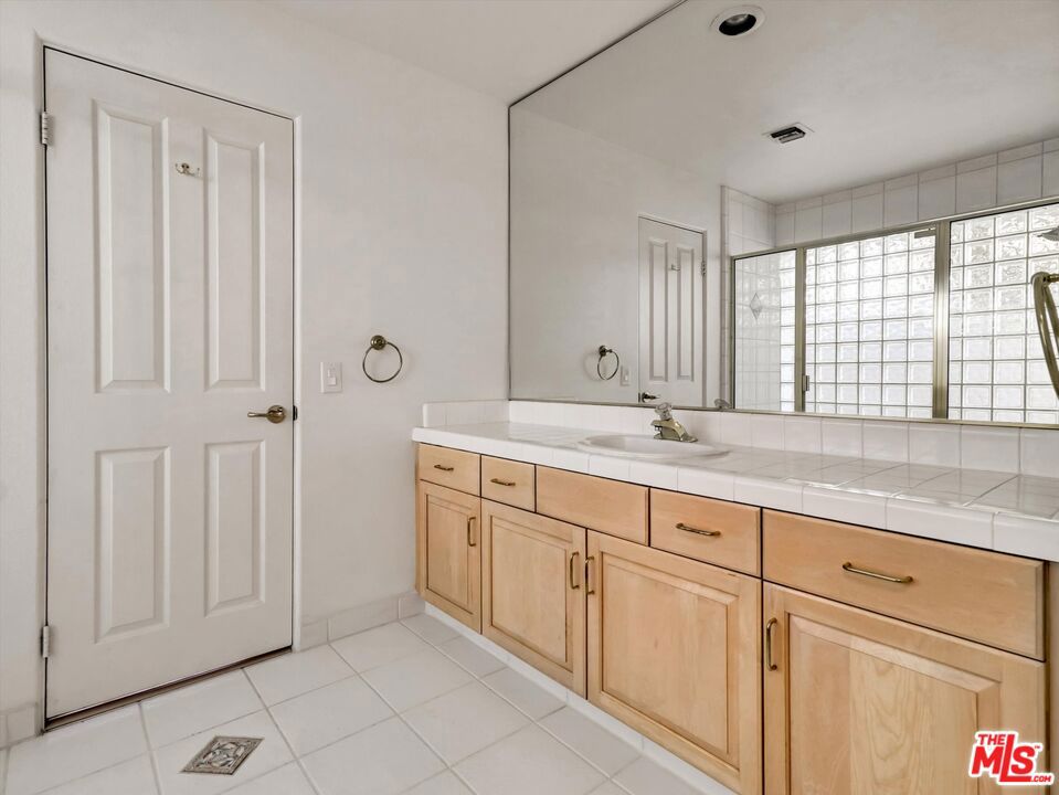 Hovely Estate - Residential