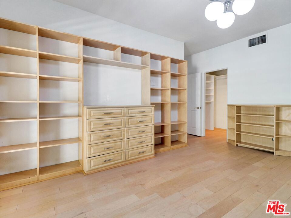 Hovely Estate - Residential