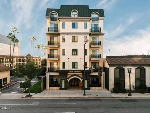 Photo of 124 W Colorado Street #509, Glendale, CA 91204 (MLS # P1-26898)