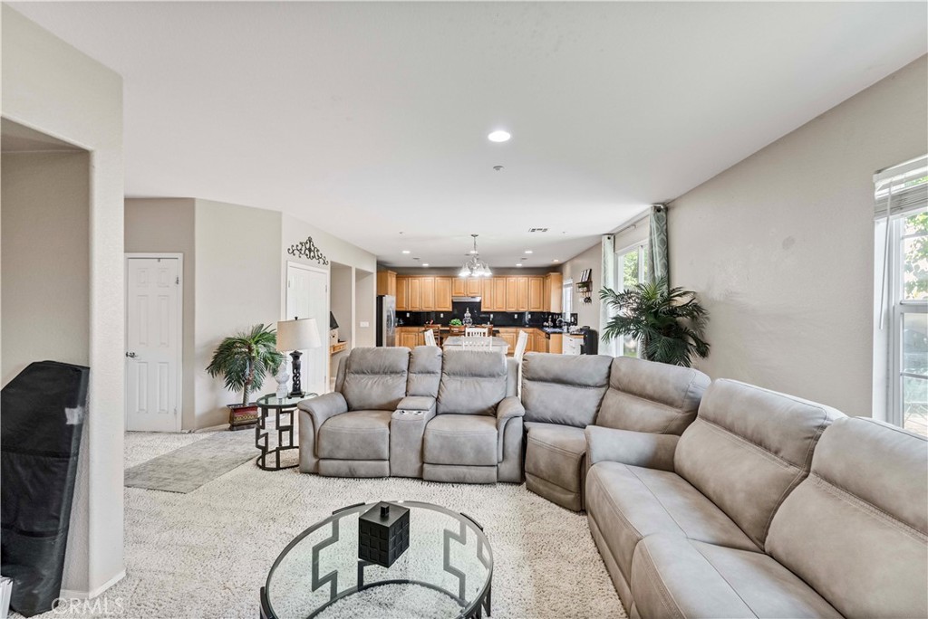 15601 N Peak Lane