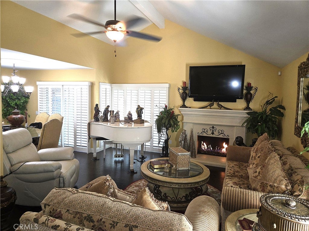 8543 RICHWOOD Drive
