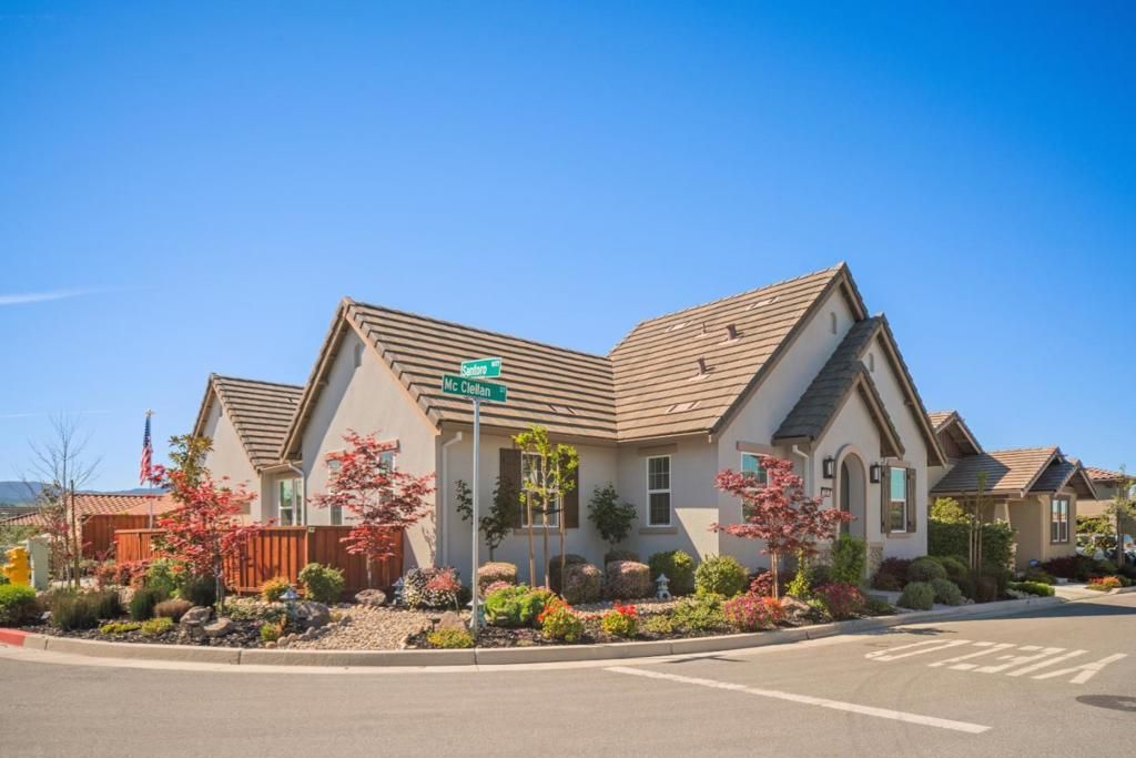 Photo of 1181 McClellan Street, Hollister, CA 95023 (MLS # ML82040641)