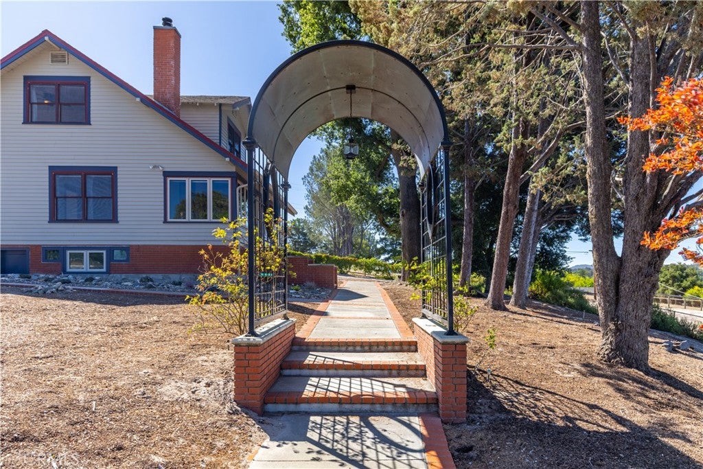 3155 El Camino Real
