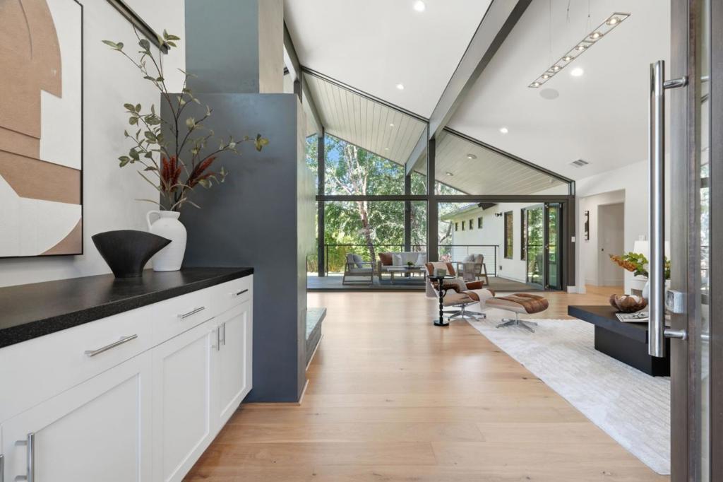 1691 Whitham Avenue, Los Altos CA 94024