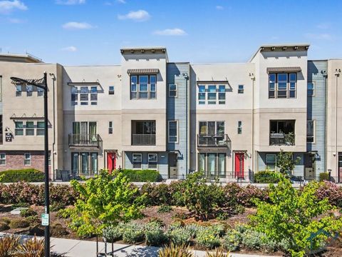 Photo of 225 Houret Drive, Milpitas, CA 95035 (MLS # ML82043331)