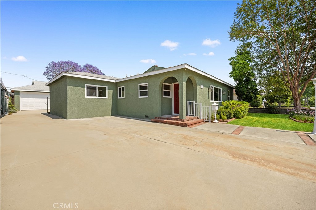 5030 Kauffman Avenue