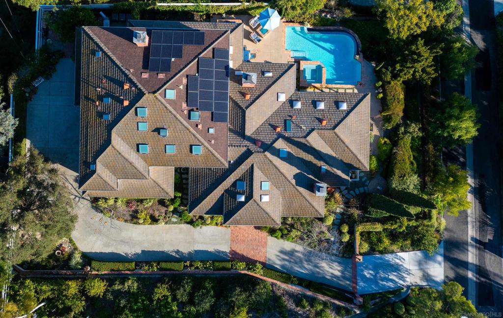 516 Whisper Wind Drive