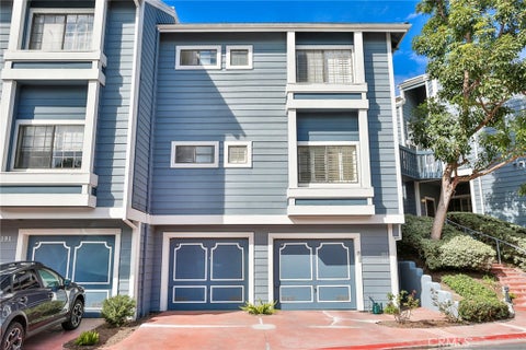 Photo of 8191 Sandcove Circle #102, Huntington Beach, CA 92646 (MLS # OC26232350)