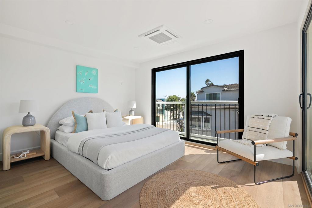 Mission Beach - Residential