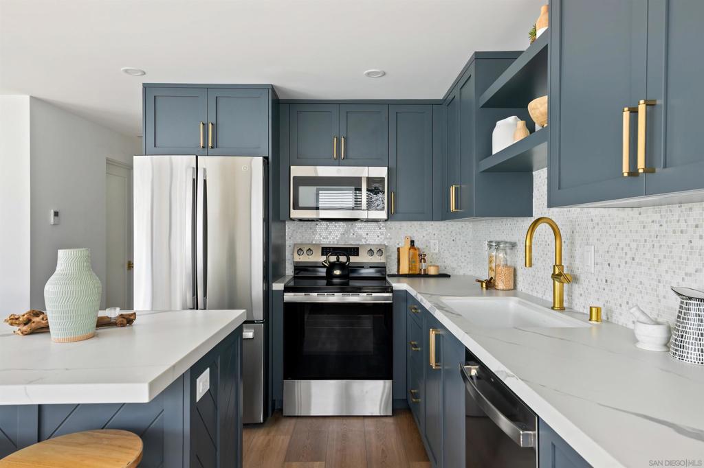 Mission Beach - Residential