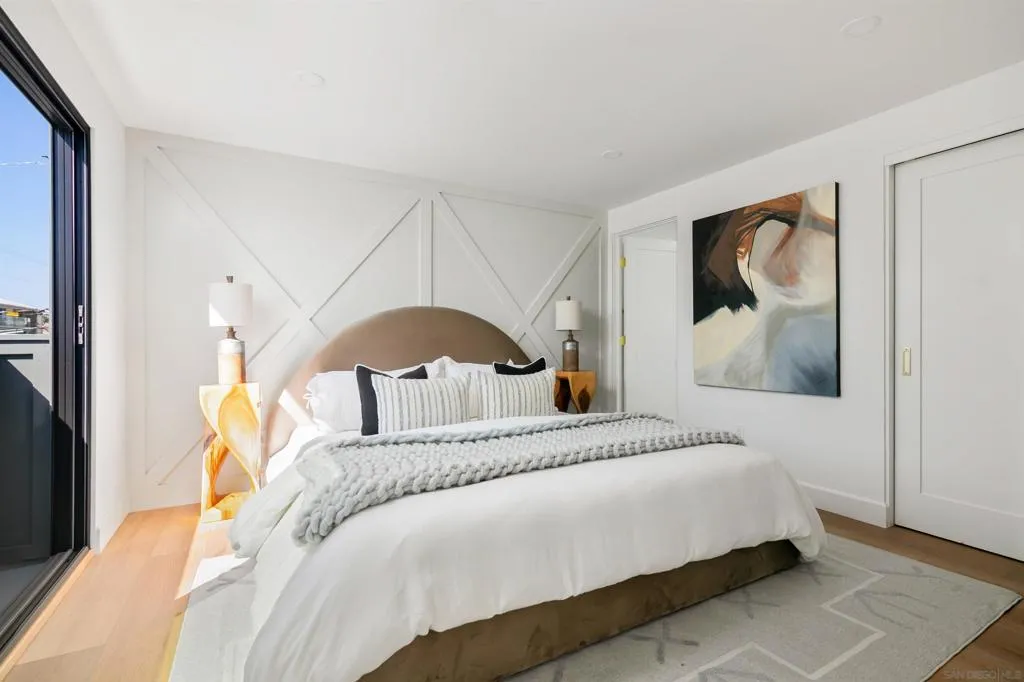 San Diego, California 92109, United States, 4 Bedrooms Bedrooms, ,5 BathroomsBathrooms,Residential,Active,221295