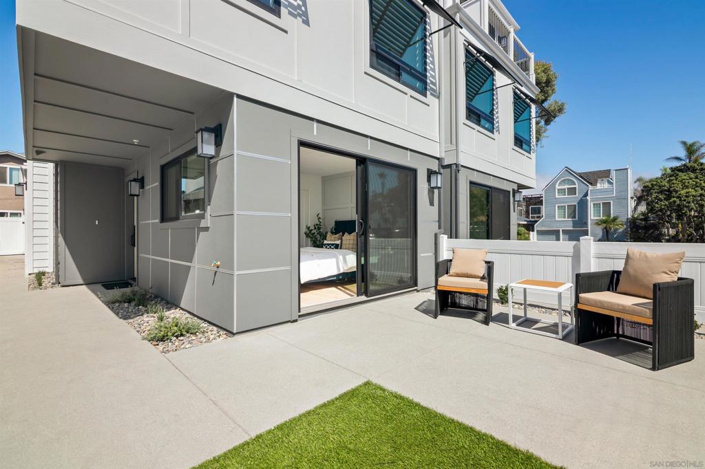 Mission Beach - Residential