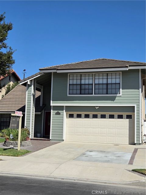17924 Redwood Avenue Bellflower CA 90706