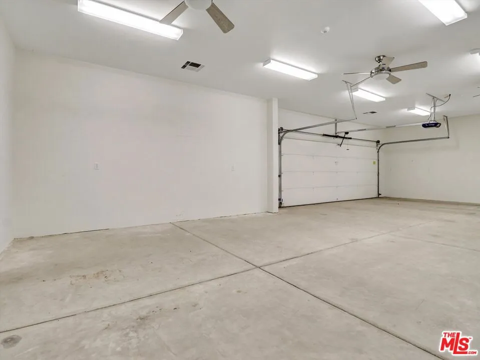 La Quinta, California 92253, United States, 3 Bedrooms Bedrooms, ,3 BathroomsBathrooms,Residential,Active,214832