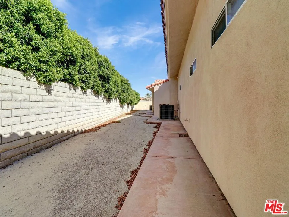 La Quinta, California 92253, United States, 3 Bedrooms Bedrooms, ,3 BathroomsBathrooms,Residential,Active,214832