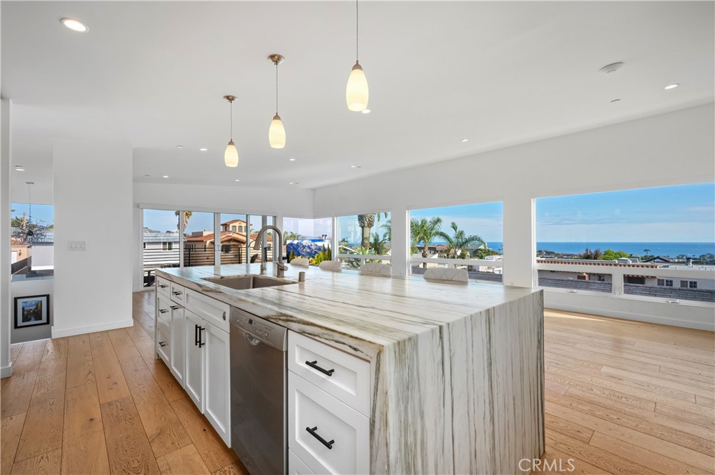 33781 Copper Lantern Street