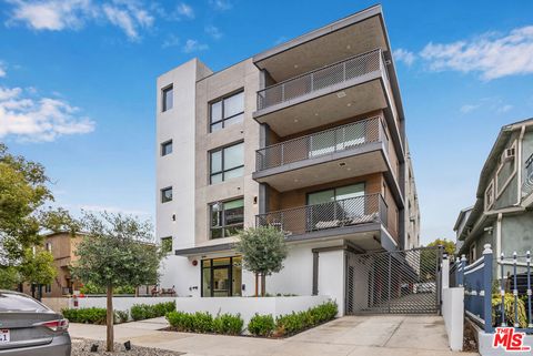 Photo of 5657 Virginia Avenue #202, Los Angeles, CA 90038 (MLS # 26773869)