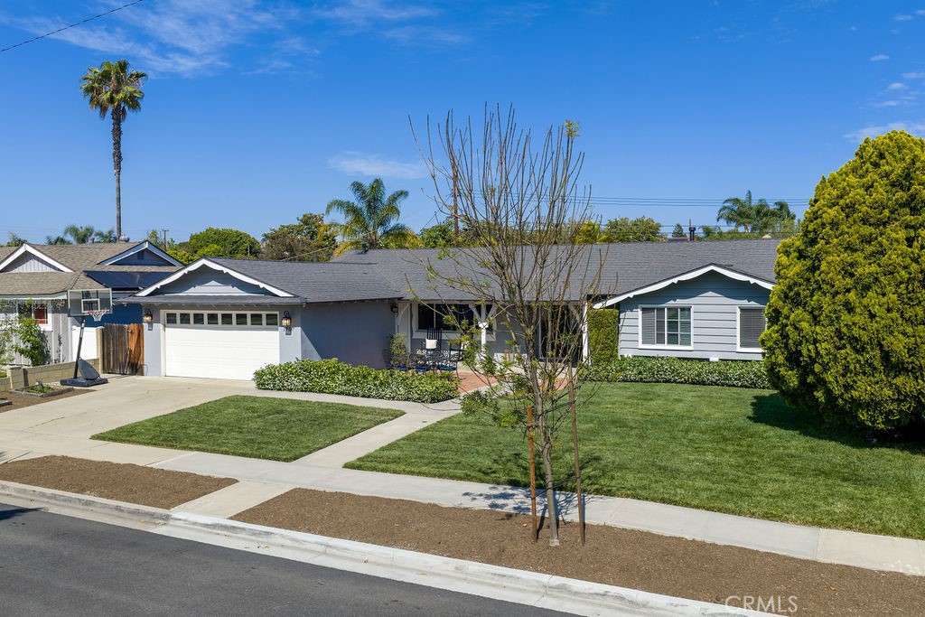 1907 N Silverwood