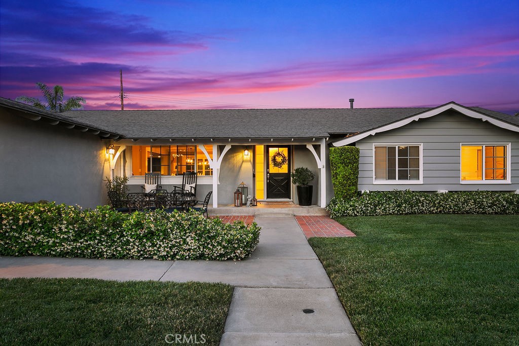 1907 N Silverwood