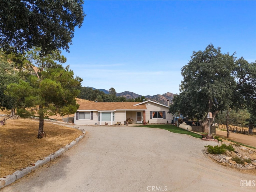 21564 Pine Tree Road