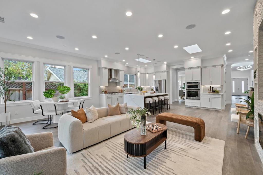 18823 Casa Blanca Lane, Saratoga CA 95070