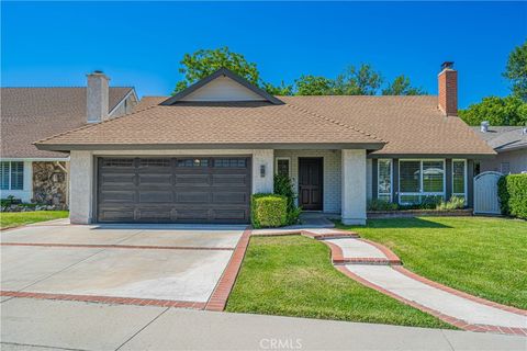 Photo of 23340 Cedartown ST, Newhall, CA 91321 (MLS # SR26130120)