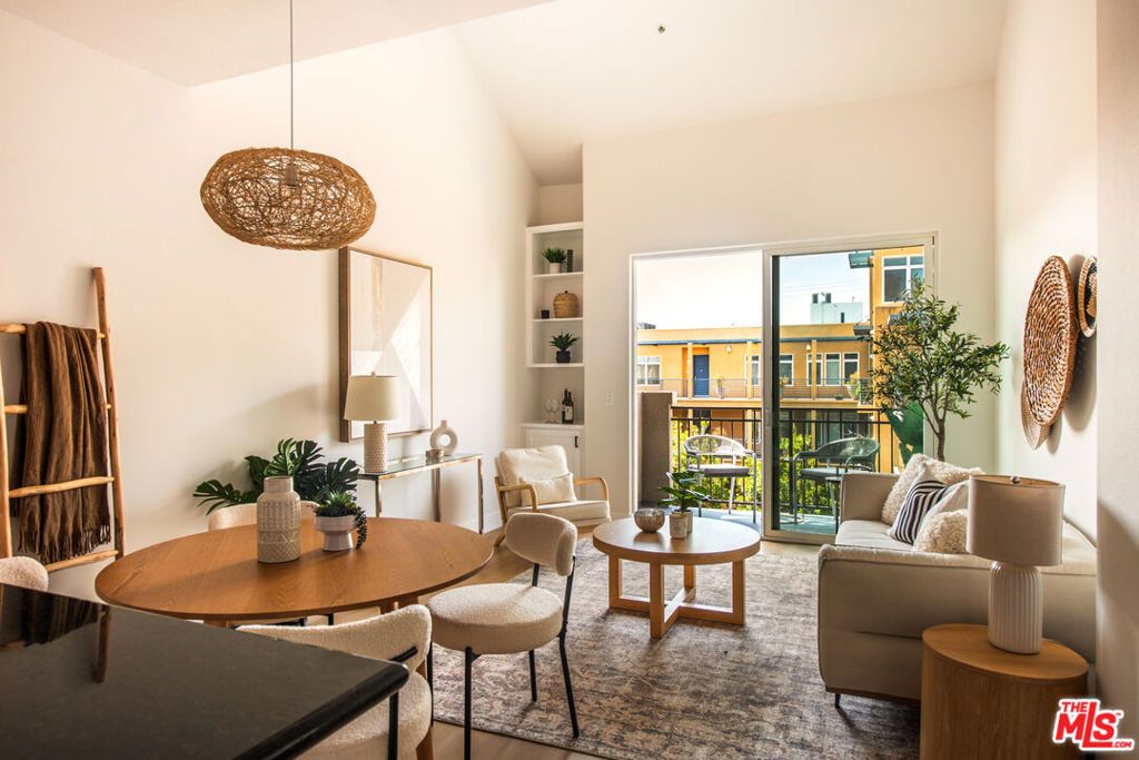 Photo of 4060 Glencoe Avenue #302, Marina Del Rey, CA 90292 (MLS # 26830789)