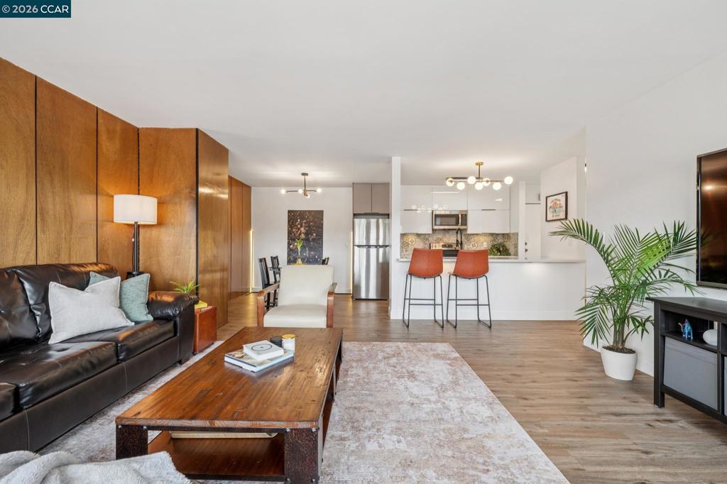 360 Vernon St 304, Oakland CA 94610