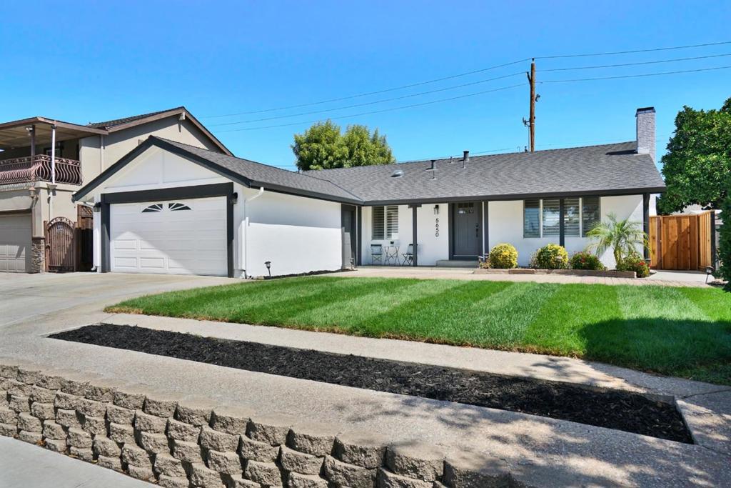 5650 Orchard Park Drive