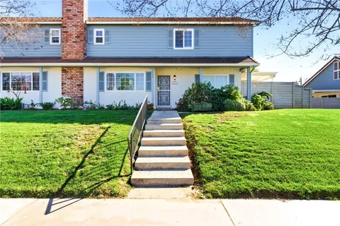 1562 E Citrus Ave, Redlands, CA 92374 - MLS#: CV26050932