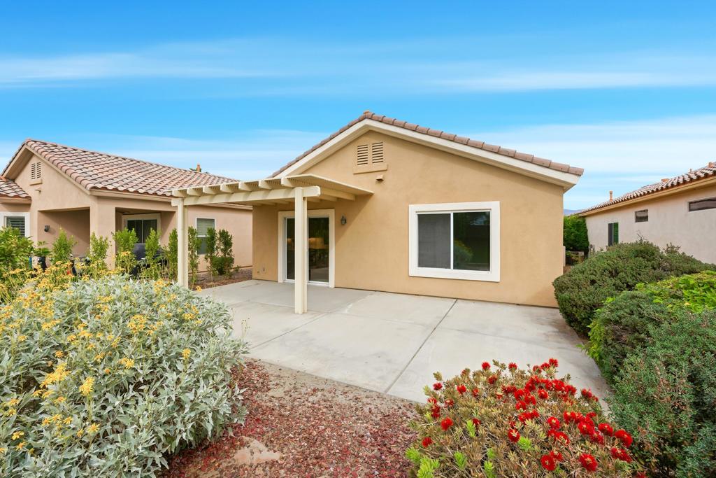 78685 Rockwell Circle