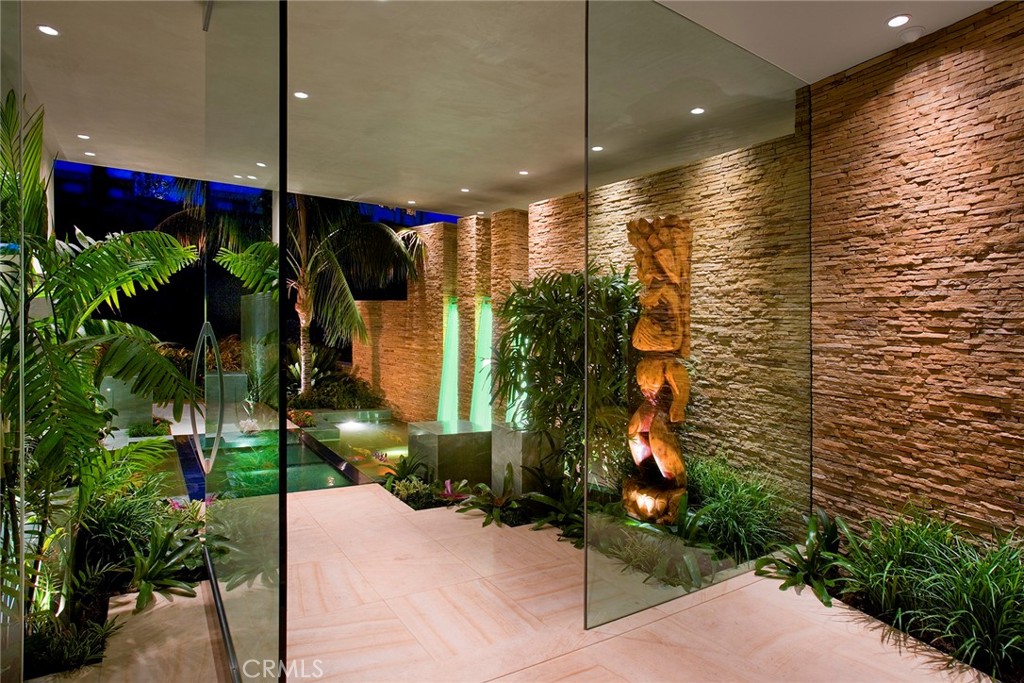 Ritz Cove (RC) - Residential