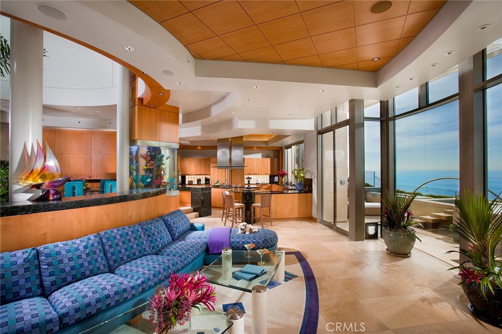 Ritz Cove (RC) - Residential