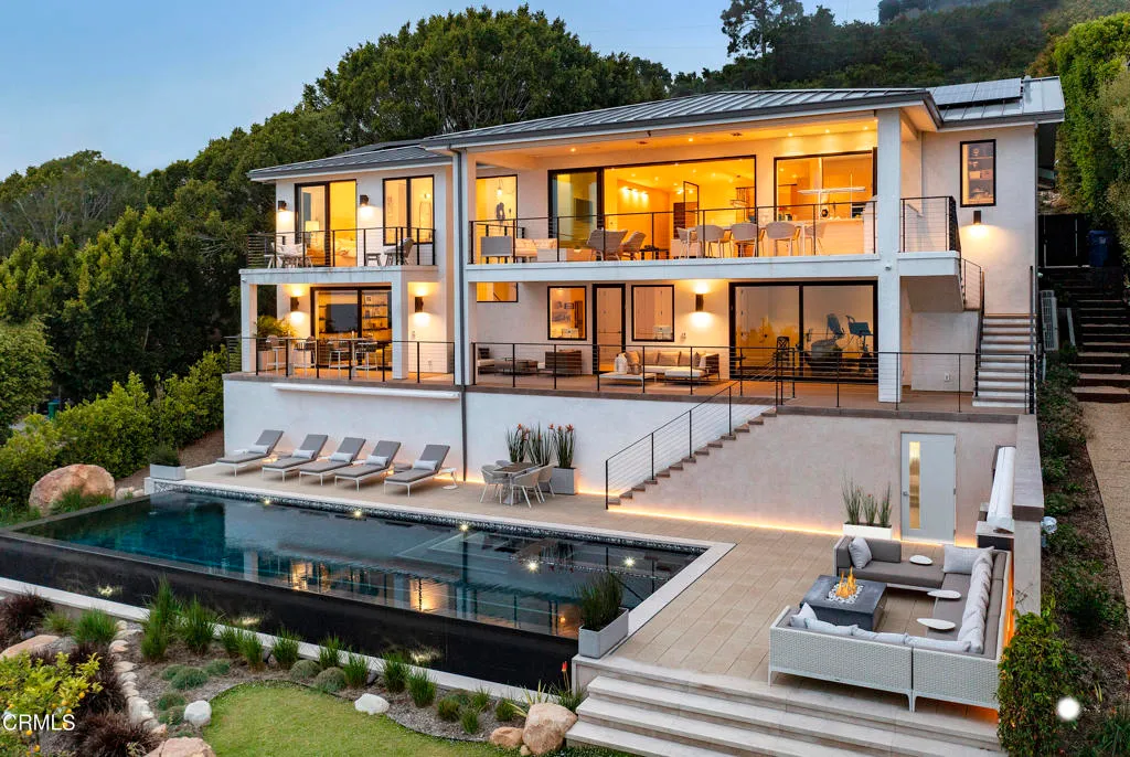 Santa Barbara, California 93103, United States, 4 Bedrooms Bedrooms, ,4 BathroomsBathrooms,Residential,Active,123961