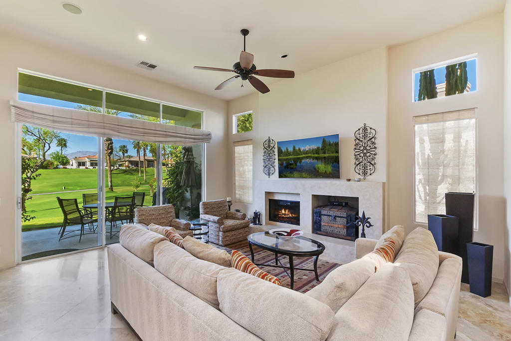 359 Desert Holly Drive