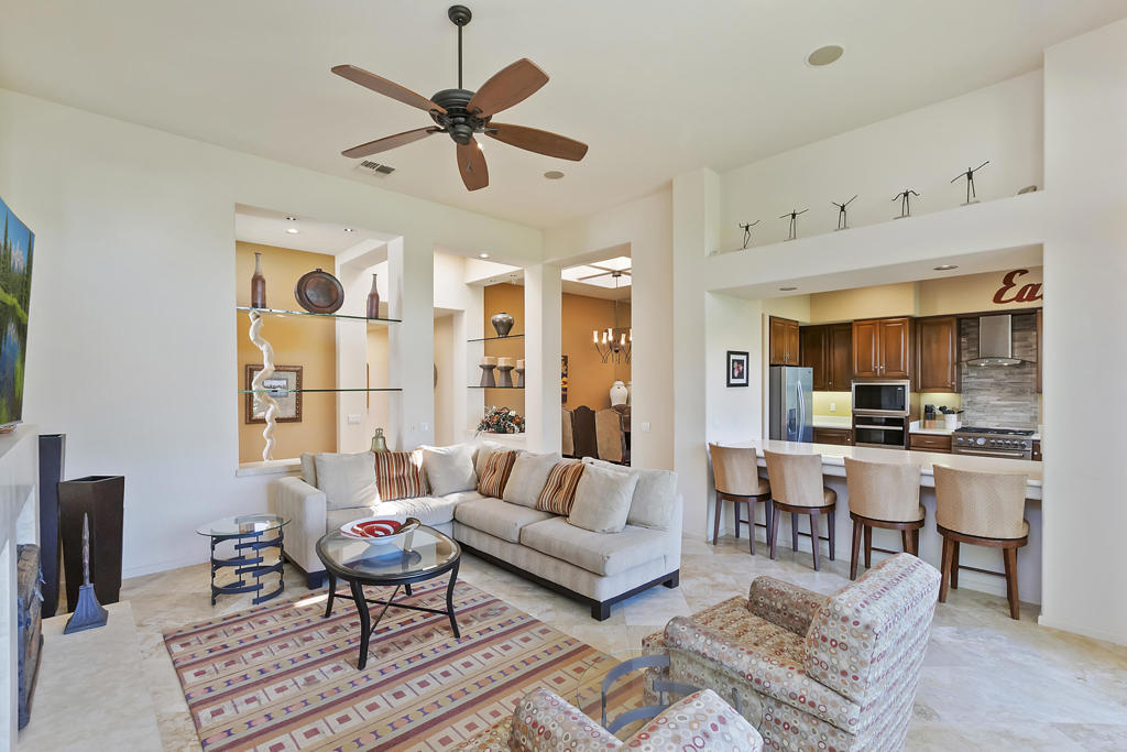 359 Desert Holly Drive