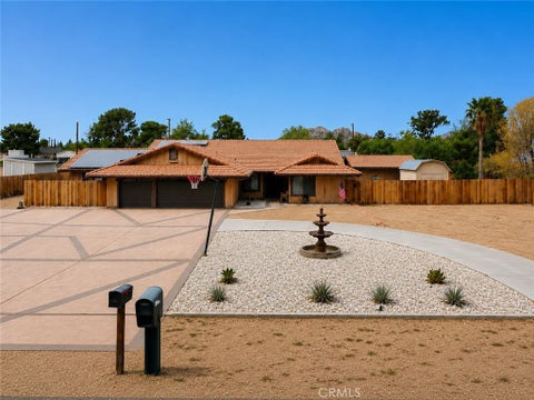 Photo of 14182 Gayhead RD, Apple Valley, CA 92307 (MLS # IG26162296)