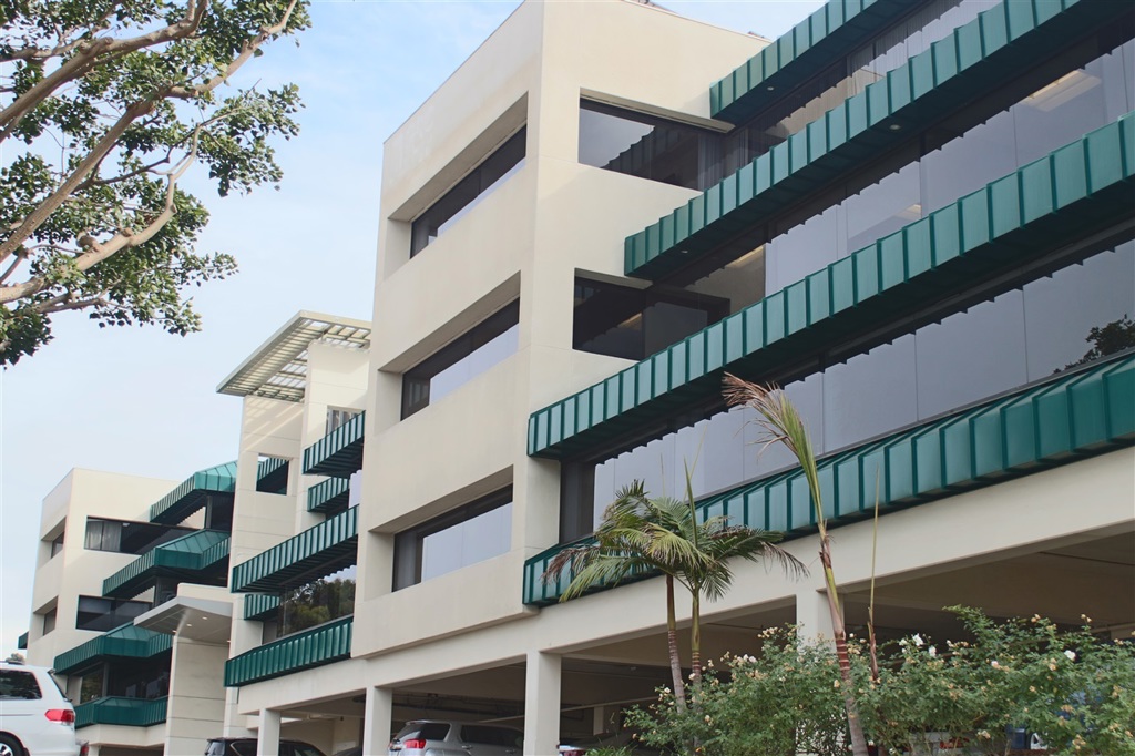 2221 Camino Del Rio South, Unit 204