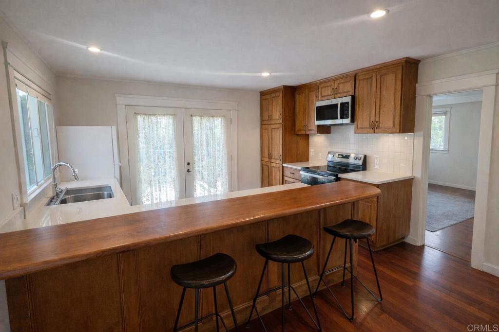 2034 Montgomery Avenue