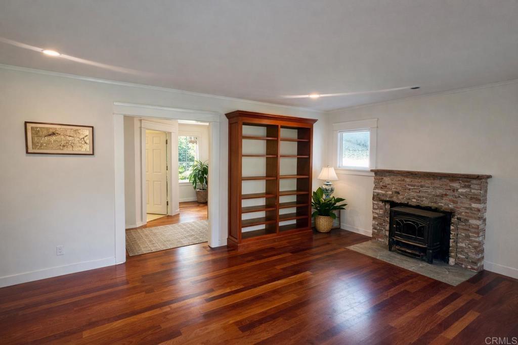 2034 Montgomery Avenue