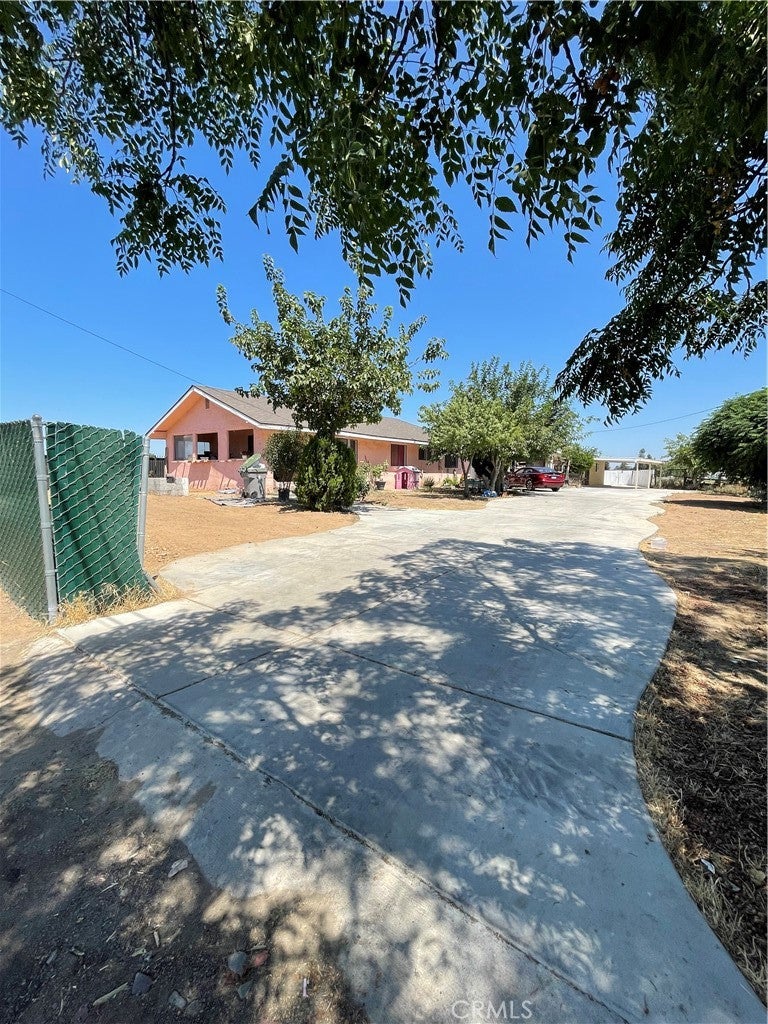 3686 W Dudley
