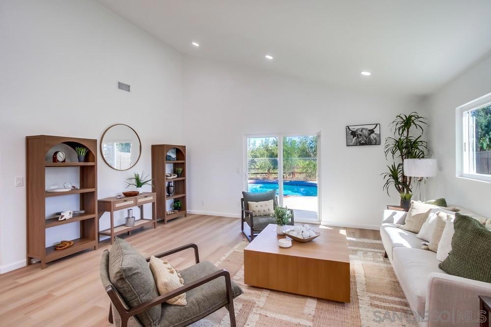 Ramona - Residential